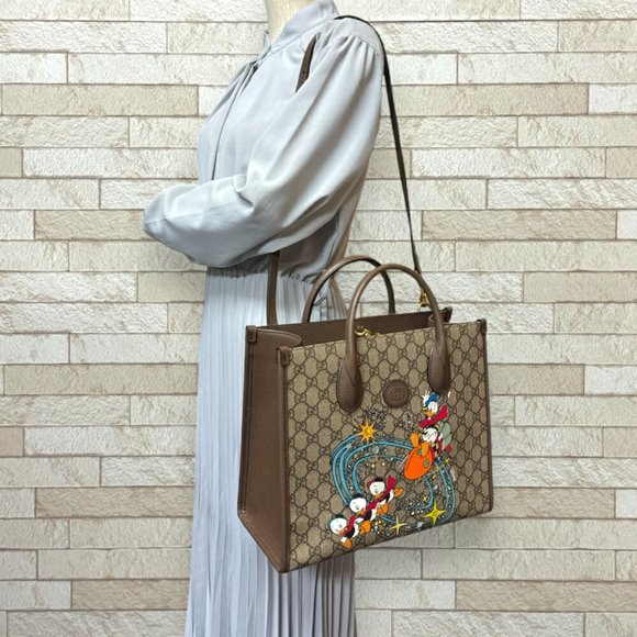 Gucci Disney collaboration GG Supreme shoulder bag canvas 648134 beige women'... - Picture 2 of 6